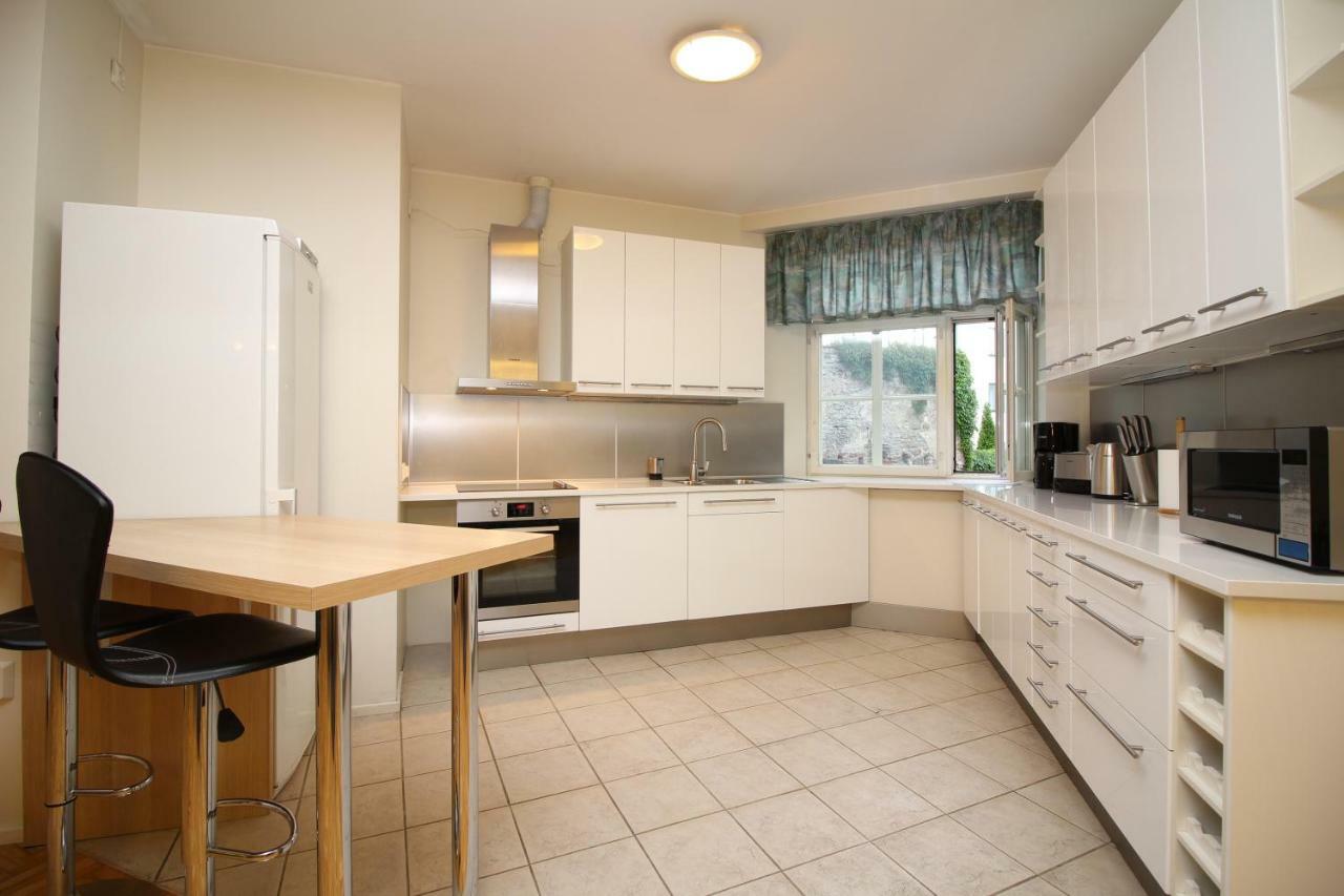Tallinn City Apartments 4 Bedroom With Sauna And 2 Bathroom Bagian luar foto